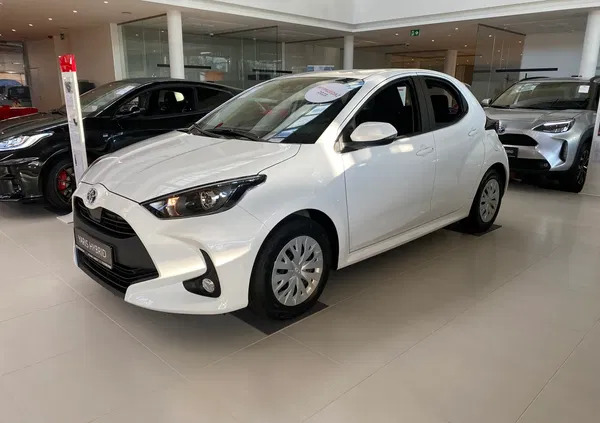 toyota yaris węgorzewo Toyota Yaris cena 93500 przebieg: 5, rok produkcji 2023 z Węgorzewo